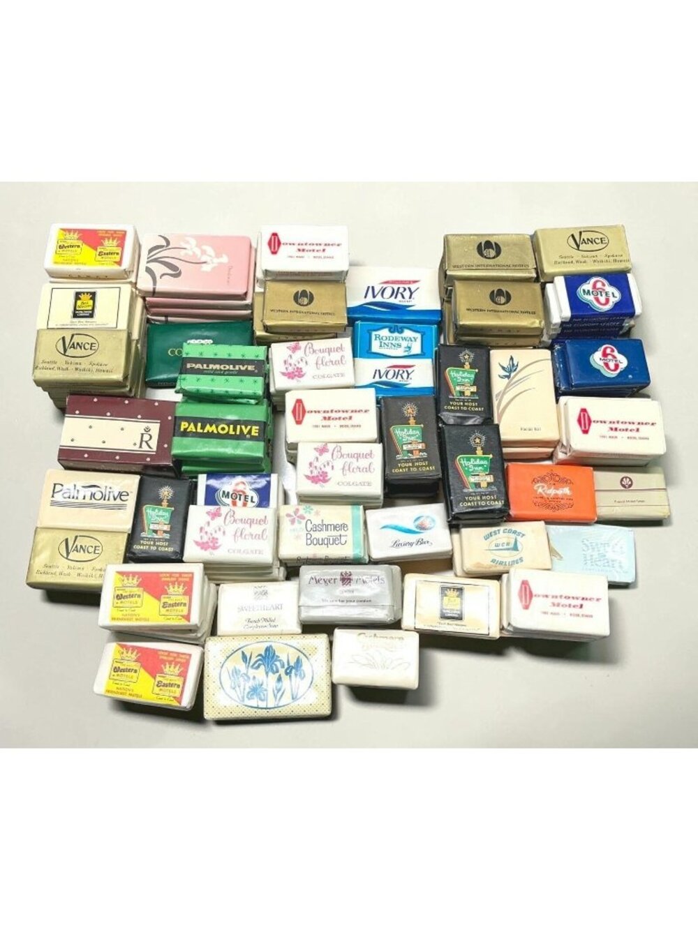 Lot 125+ Vintage Travel Soap Bars Hotel Motel Airline Guest Assorted Brands